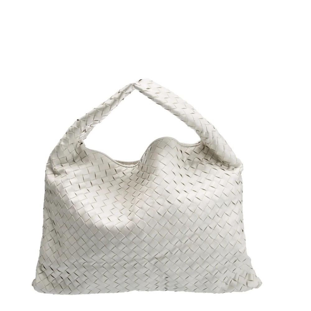 BOTTEGA VENETA
Large Hop Shoulder Bag white brand new